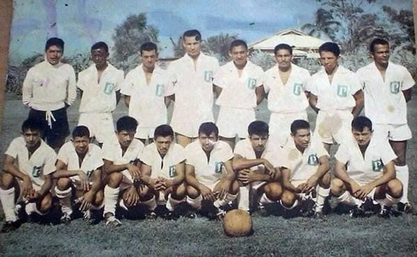 $!Platense fue el primer club que se coronó campeón del fútbol hondureño en el primer torneo de Liga Nacional.