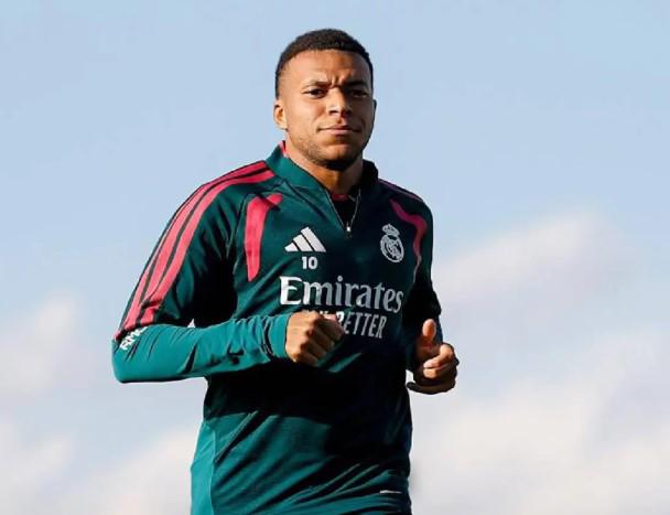 No está contento: Mbappé evalúa irse del Real Madrid y sorprende con su posible destino
