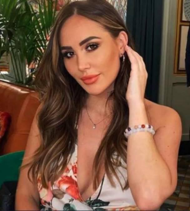 Destapan doble vida de crack del Manchester City: dejó embarazada a su ex mujer antes de que la dejara