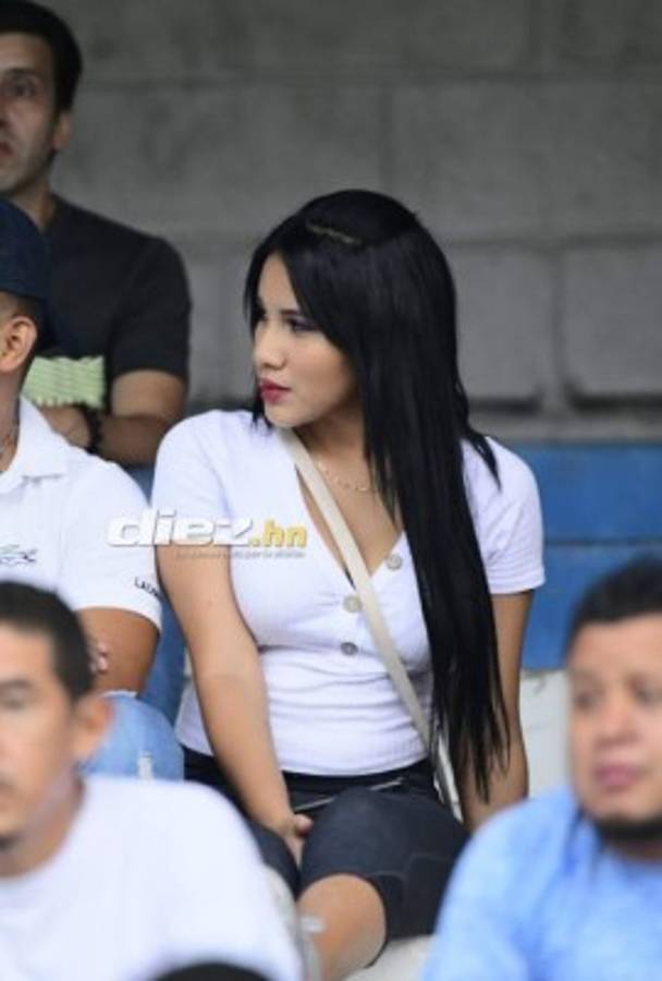 ¡Mamitas! Las linduras que adornaron la vuelta del repechaje en Honduras