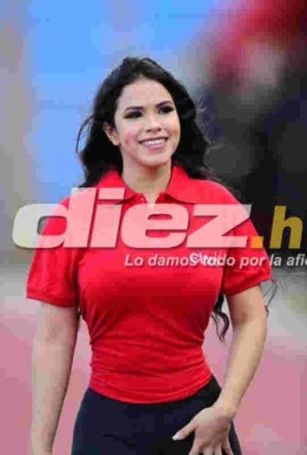 ¡Pura lindura! Las bellas catrachas en el juego de Honduras ante Chile en el Olímpico