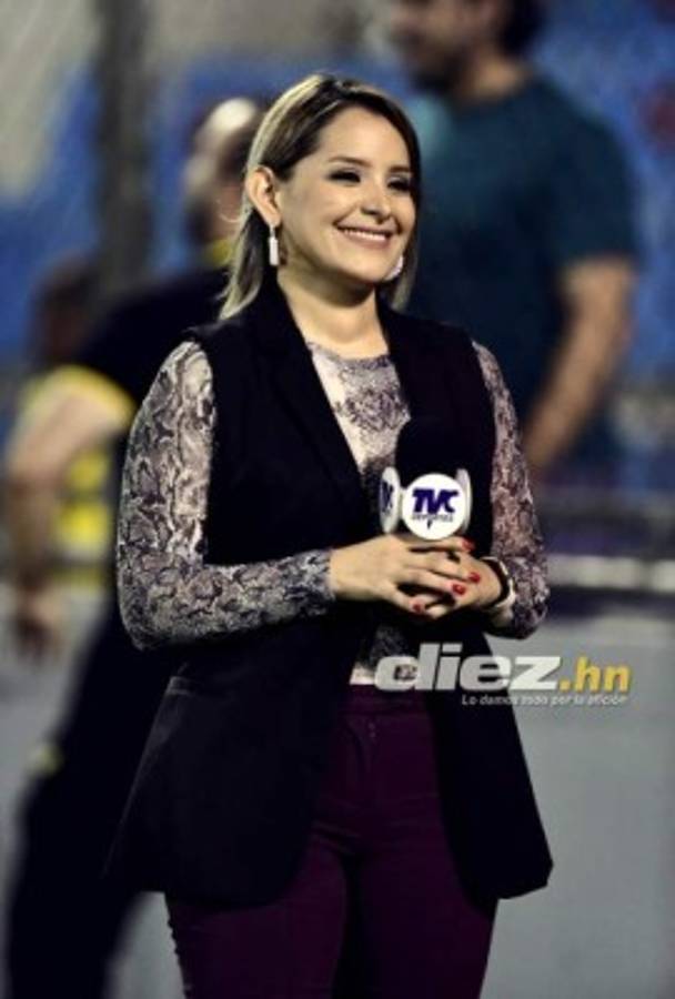 ¿Quién es? Nuevo rostro femenino de TVC y las preciosas modelos en el Real España-Vida