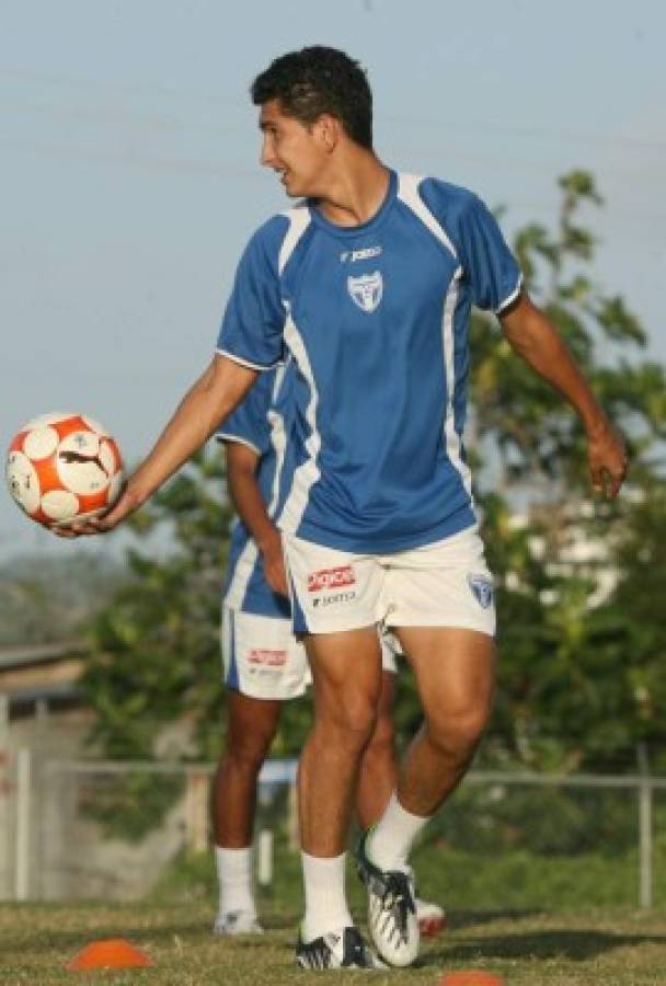 FOTOS: Así era el look de los futbolistas hondureños hace una década