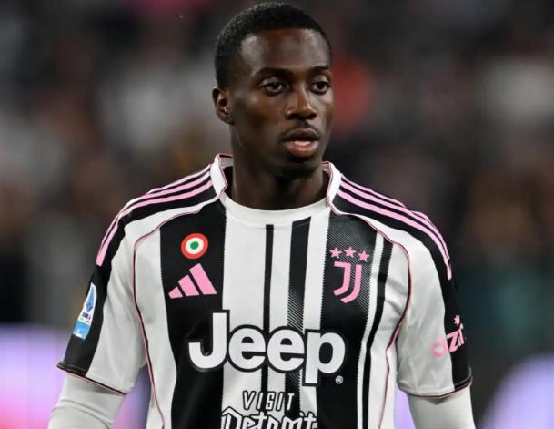 Hansi Flick lo borró del Barça y Neymar sacude el mercado; sorpresiva salida en PSG y Raúl Asencio es noticia