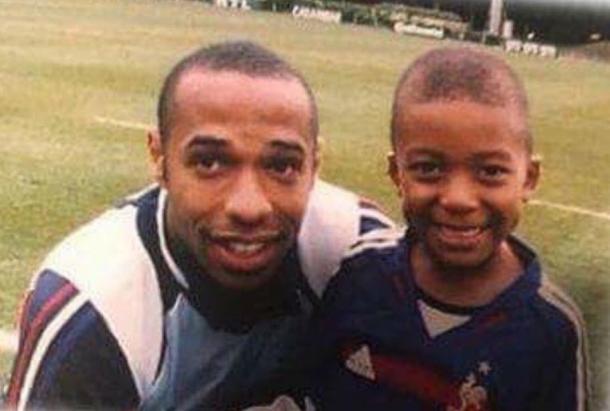 De criarse en uno de los barrios más peligrosos de París a las puertas de su segundo Mundial: La historia que no conocías de Kylian Mbappé