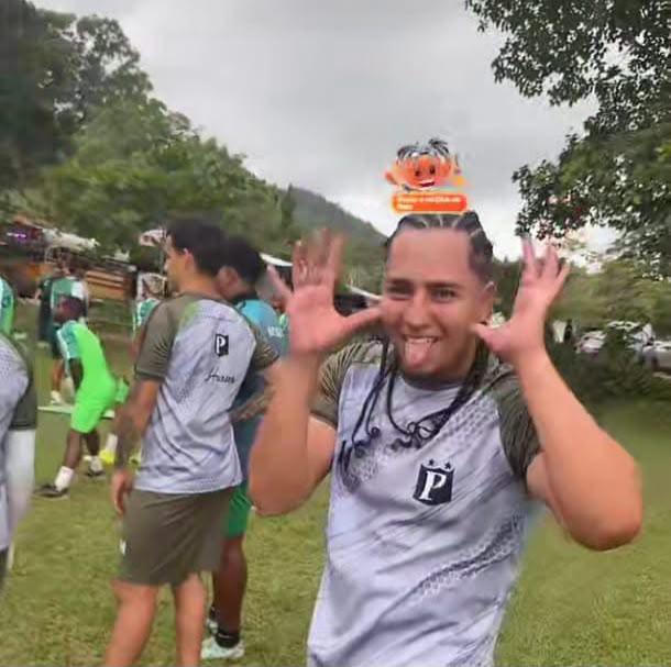 Miles de dólares en lujos: así fue el primer entreno de Davis Flow con el Platense