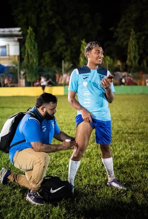 Supremo aparece de rodillas en el Municipal Ceibeño y Shin Fujiyama sorprende: concentración de los tiktokers de Honduras