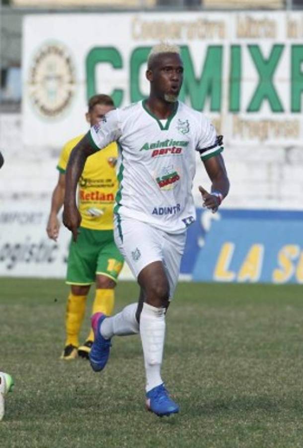 RUMORES Y FICHAJES: Legionario está cerca de volver y Héctor Vargas es noticia