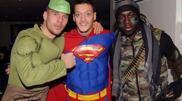 Desde Messi hasta Alberth Elis: Las espectaculares celebraciones de futbolistas imitando a Súper Héroes