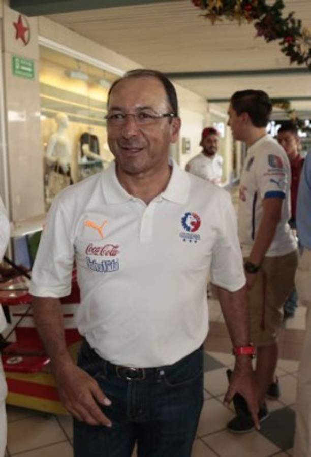 Así fue la presentación de la nueva camisa del Olimpia