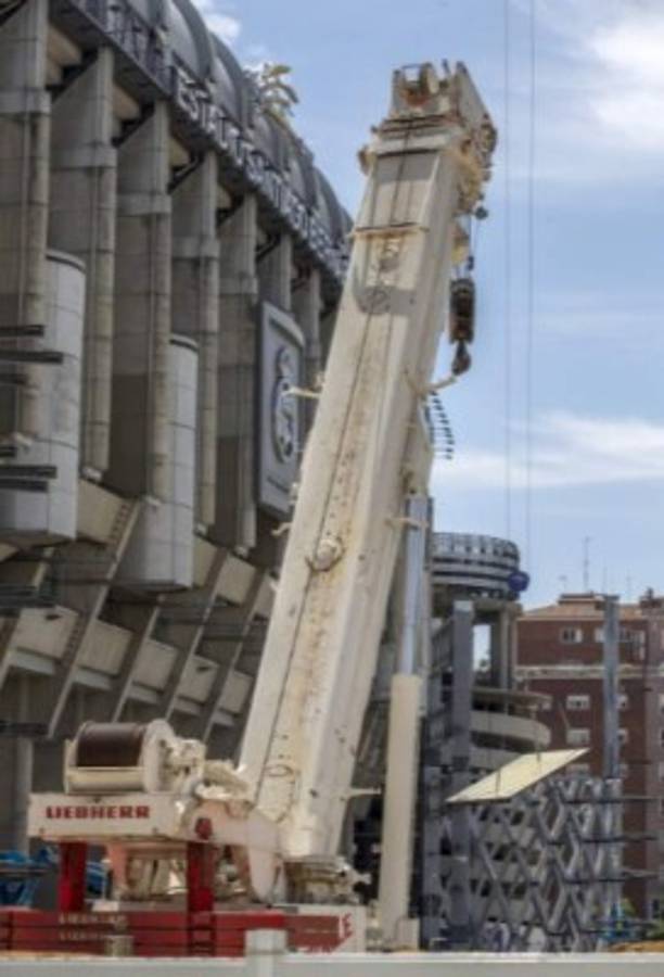 Así siguen las obras para el nuevo Santiago Bernabéu: La cubierta del estadio, en septiembre