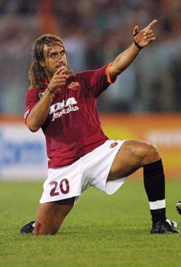 ¿Cuánto costarían hoy los grandes cracks del fútbol? Estudio lo revela