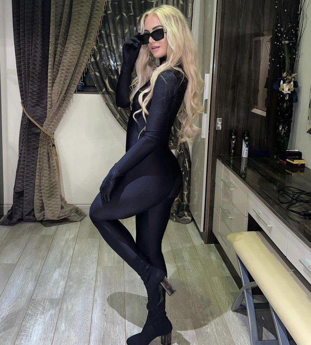 ¿Qué piensa Georgina? Alisha Lehmann muestra su ajustado traje de Halloween e hizo esto con Cristiano Ronaldo