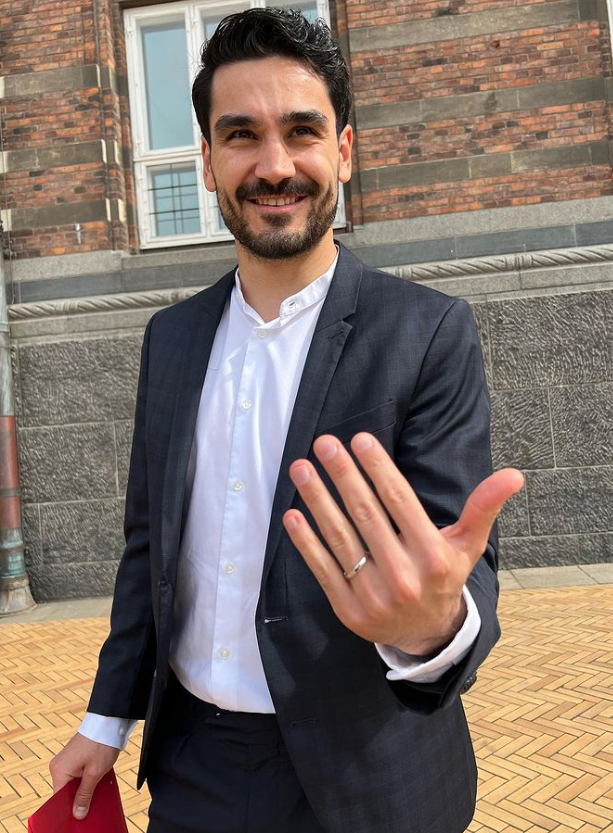 Nadie lo supo: preciosa modelo confiesa por qué se casó en ‘‘secreto’’ con estrella del Manchester City en Madrid