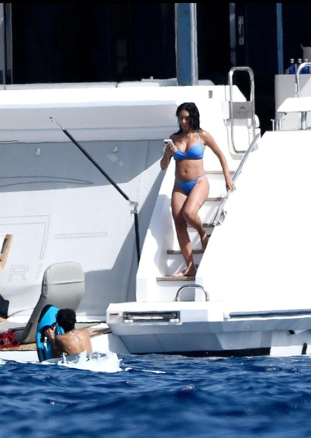¿Está gordita? Así fue captada Georgina Rodríguez en sus vacaciones con Cristiano Ronaldo en Mallorca