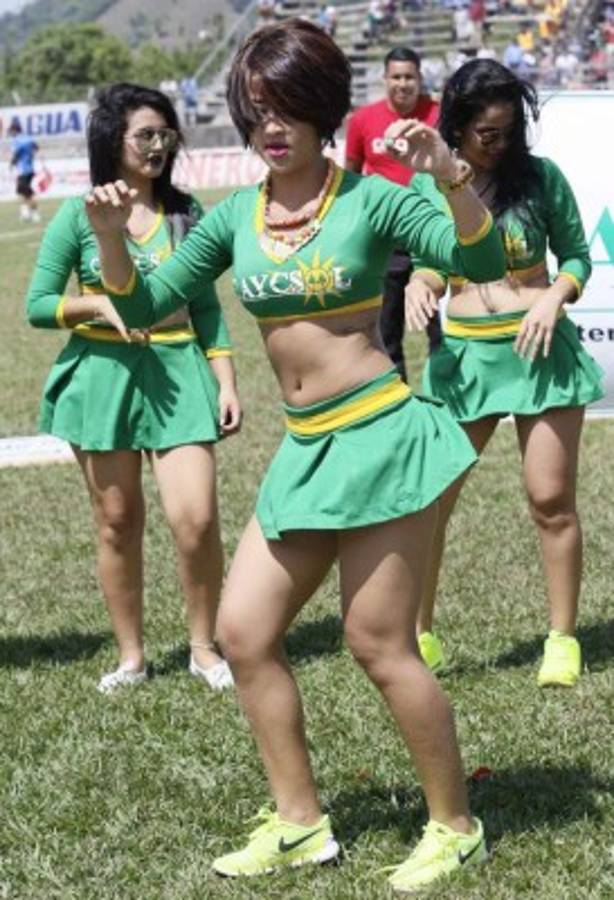 FOTOS: Las chicas más lindas de la ida de final en Honduras