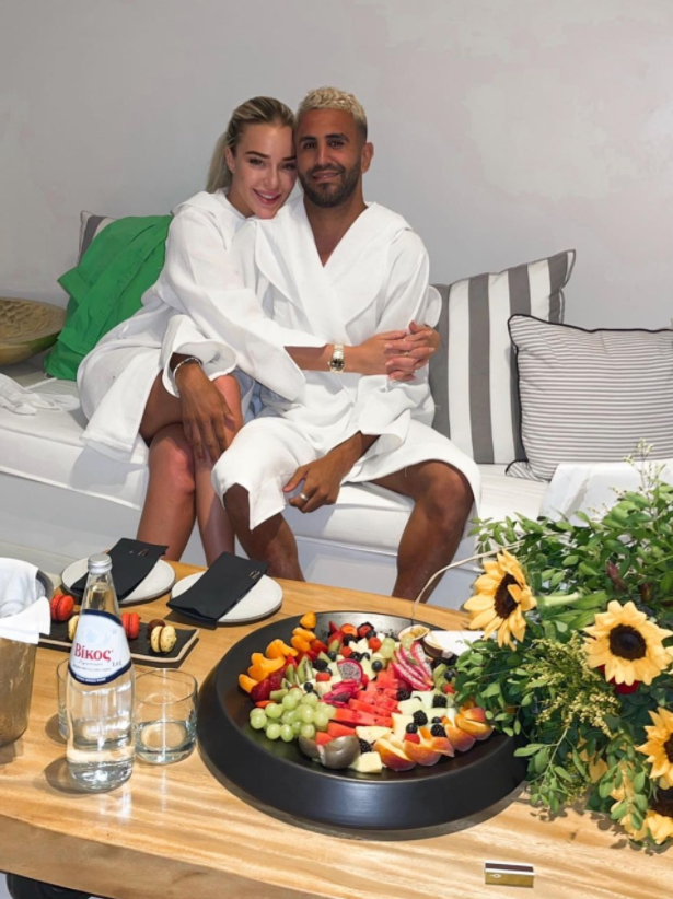 Así es la preciosa modelo y Dj de ojos azules que se casó en secreto con crack del Manchester City