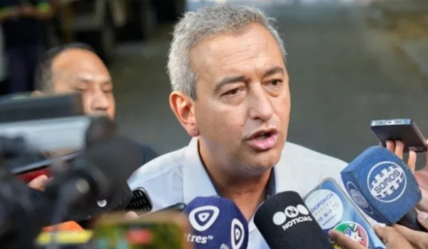 Llegaron armados, 14 balazos y una nota para Messi: “Te estamos esperando; Javkin es narco y no te va a cuidar”