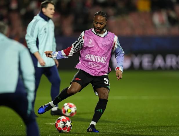 Sterling rompió con el Chelsea y 'obliga' a su nuevo club de entrenar en el extranjero: No es justo, es eludir la ley