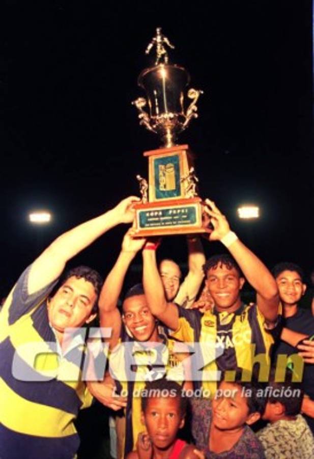 Las mejores fotos de los 87 años de historia del Real España  