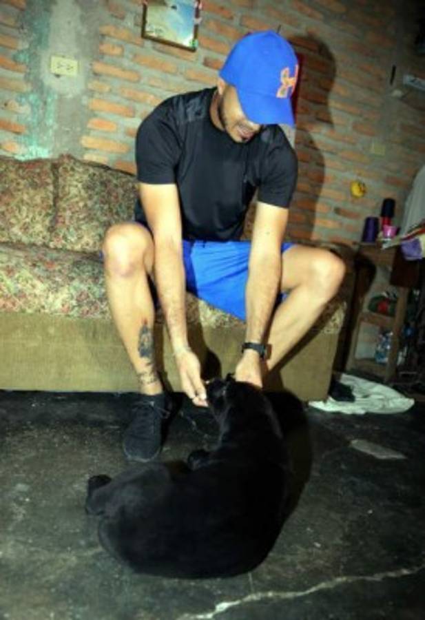 Así es la dura vida de Celio Valladares: El barrio se llevó una parte de él