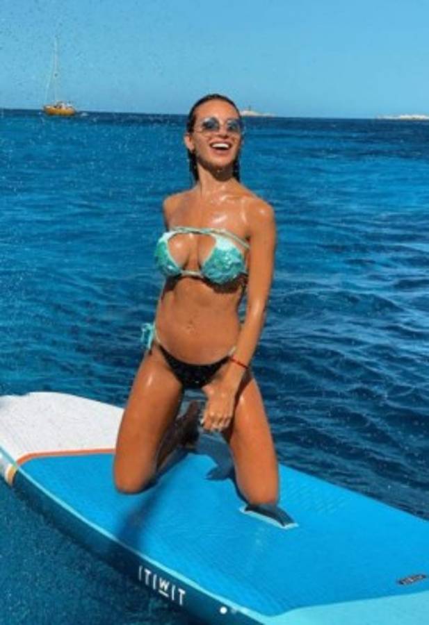 A la espera del Barcelona: Las infartantes vacaciones de Lautaro Martínez con Agustina en Italia