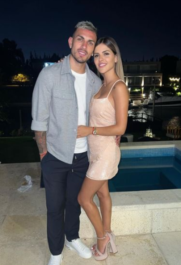 Se encubrió para no ser reconocido en las compras de Navidad y el cumpleañero: así pasaron la Nochebuena los campeones del mundo con Argentina