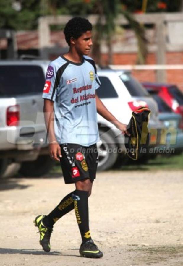 EN FOTOS: Así entrena el hijo de Carlos Pavón en Olimpia