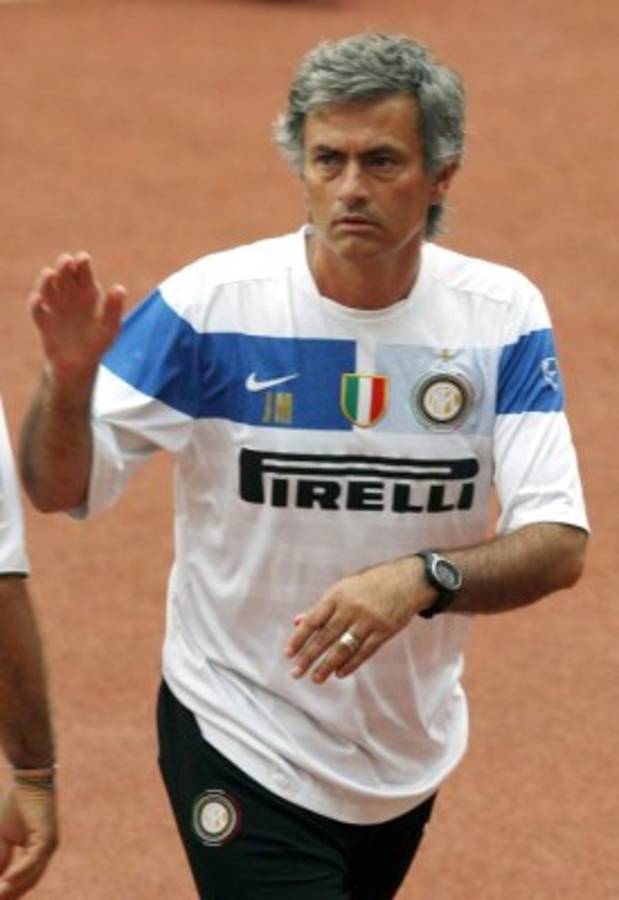 El 11 que usó el Inter de Milán en el último partido de David Suazo como neroazzurro