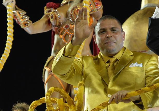 Casi pierde la nariz por su adicción y cinco terminaron muertos: Los futbolistas que tuvieron un triste final