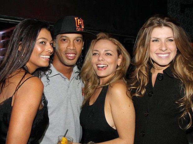 Ronaldinho organizó un fiestón en el cierre del 2024: revelaron su truco para no molestar a los vecinos