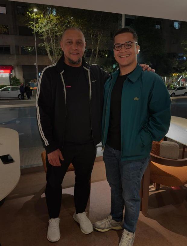 El infiltrado en el Bernabéu, Vinicius cambió de look y personalidades hondureñas en el Clásico Madrid - Barça