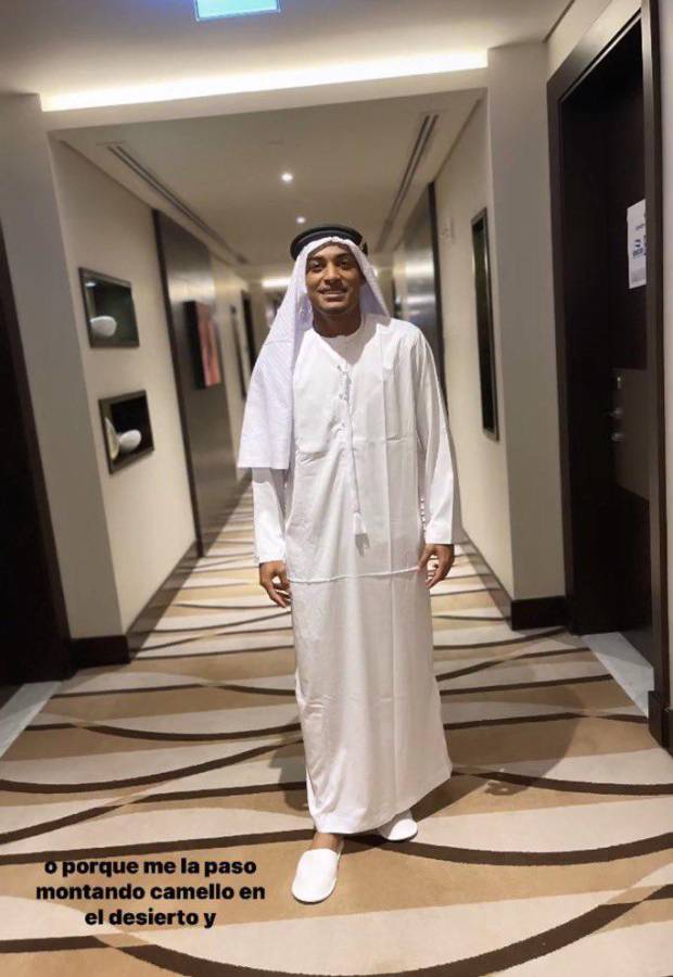 Sobre camellos y vestidos de árabe: las exóticas aventuras de la Selección de Honduras en la lujosa Abu Dabi