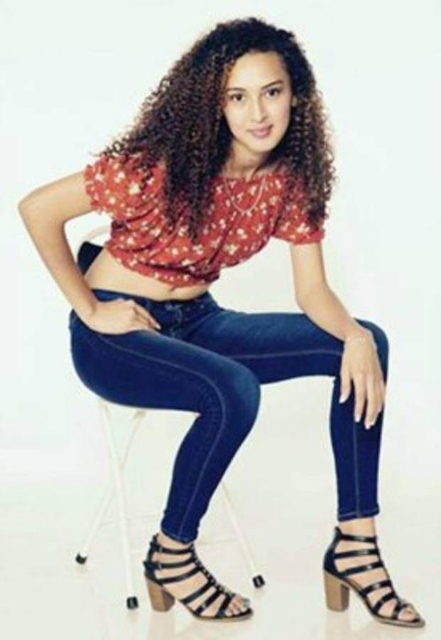 Katterin Díaz, la hondureña que es futbolista profesional y modelo en EUA