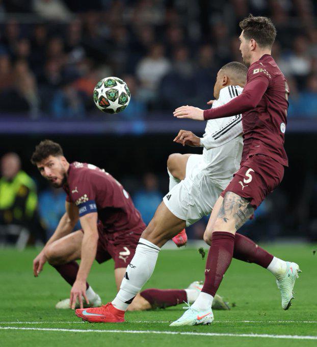 El motivo de la frustración de Guardiola, la burla de Mbappé al City en su show y sonrísa de leyenda en Champions