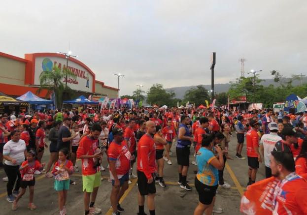 ¡Éxito rotundo, la gran carrera 10K La Mundial! Corriendo con propósito, donativo de L.650,000