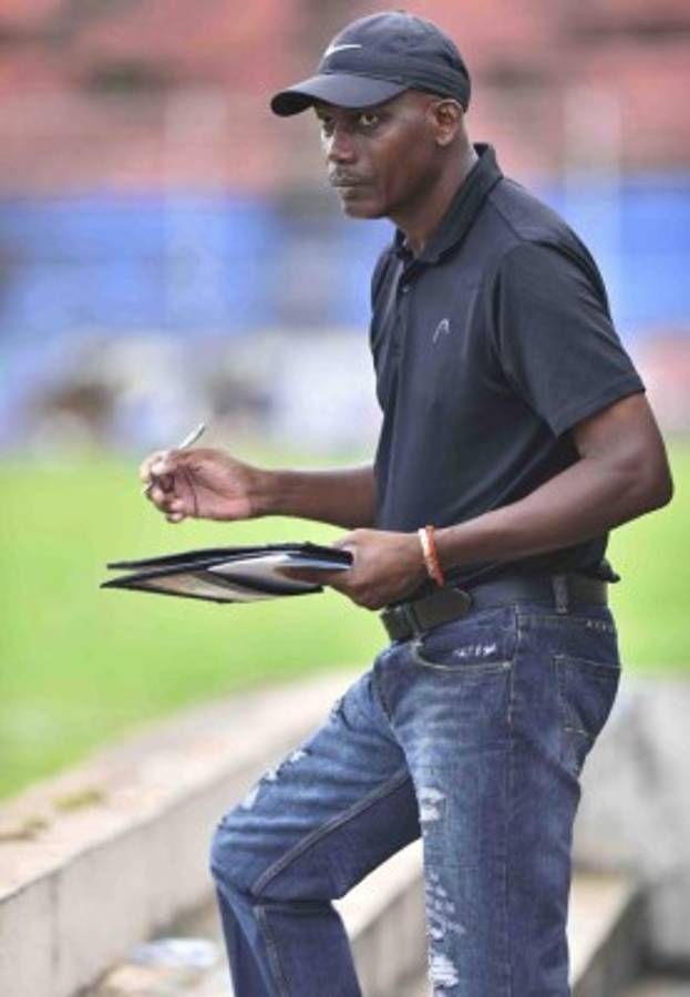 MERCADO: Motagua oficializó refuerzo pero se fue Carlos Discua; Sambulá a punto de volver