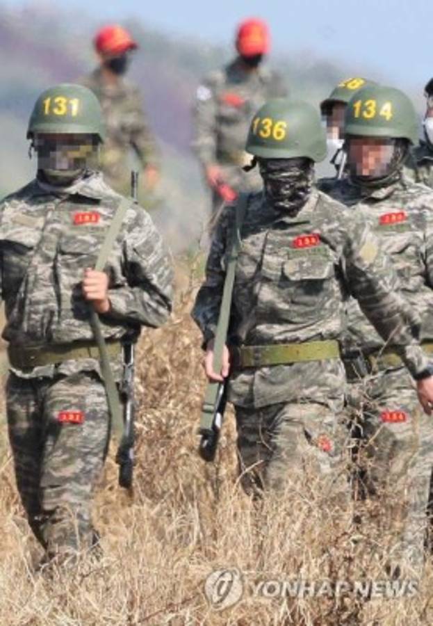 Pistola en mano y casco número 136: Las impactantes imágenes de Son Heung-min cumpliendo el servicio militar   