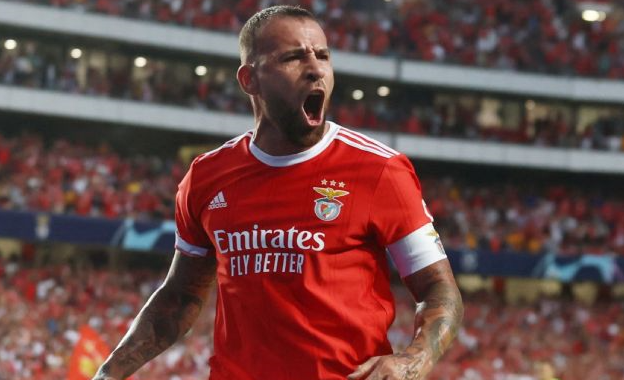 Messi toma sorpresiva decisión en las últimas horas y Benzema firma con su nuevo club; los fichajes del Chelsea y PSG