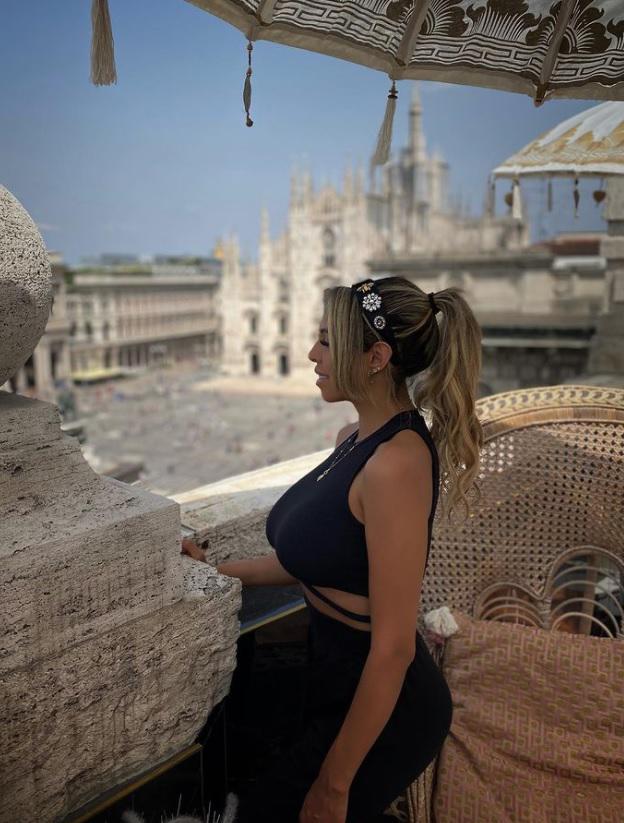 Futbolista casado de la Premier League reconoce ser el padre de la hija de una modelo brasileña