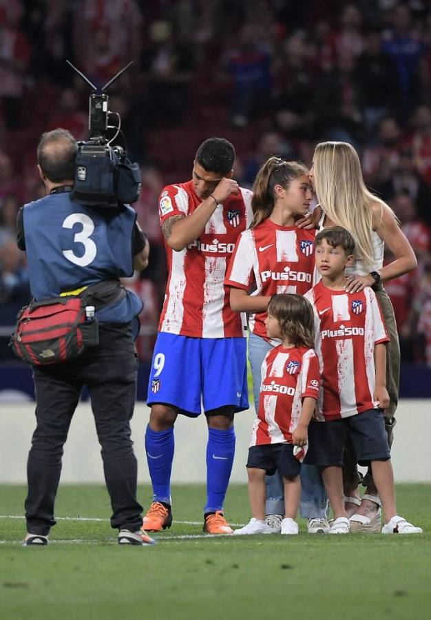 Pasillo y lágrimas en el Atlético: así fue la dura despedida de Luis Suárez y Héctor Herrera en el Wanda Metropolitano
