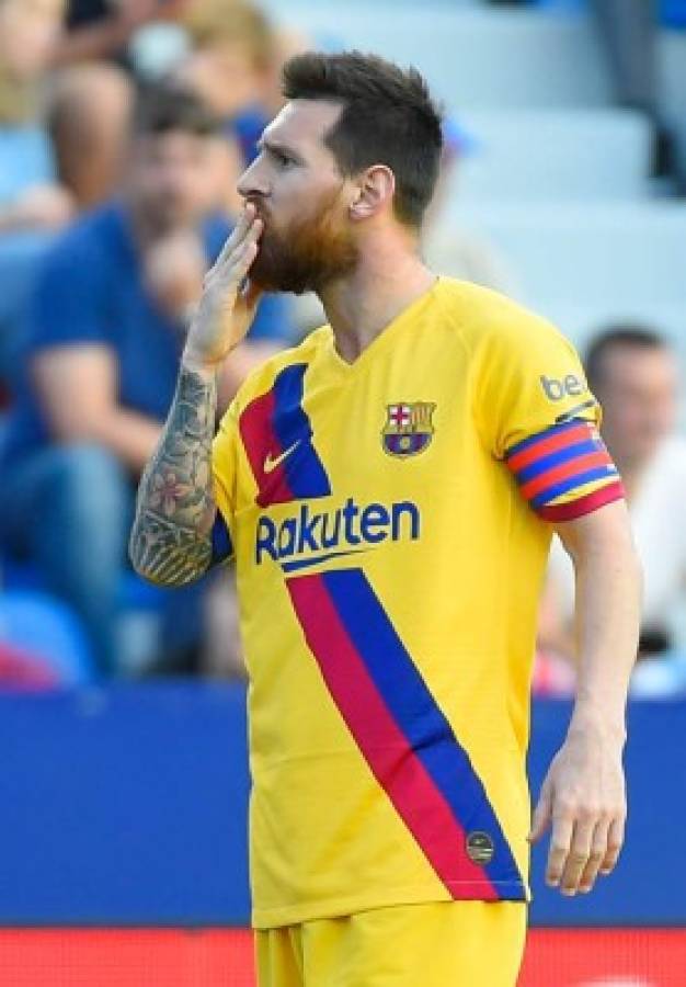 Frustración y dedicatoria de Lionel Messi, Vidal con 'voladora' en la remontada Levante sobre Barcelona