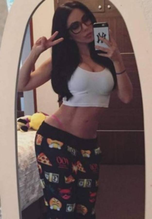 QUÉ FOTOS: Jimena Sánchez, la aficionada más sexi de las Chivas que calentó el clásico ante el América