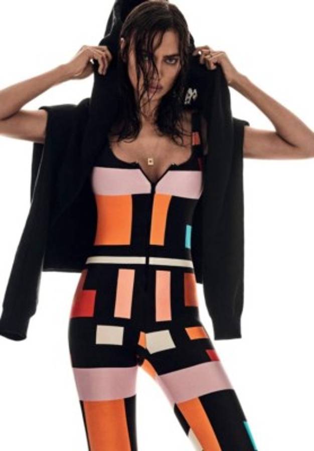 Irina Shayk ya muestra su embarazo, pero sigue siendo sexy