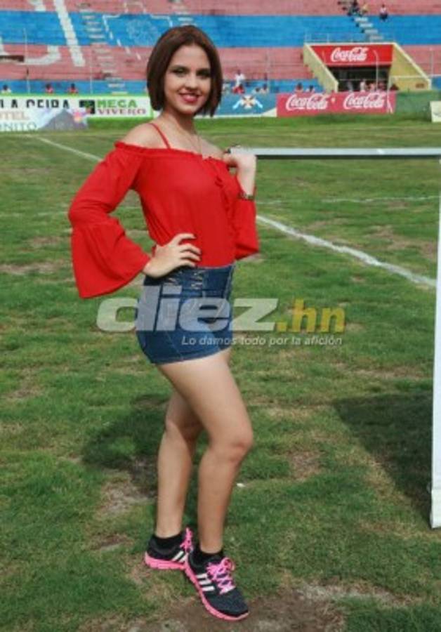 ¡BELLEZA! La jornada de la Liga sobresale por las lindas chicas en los estadios