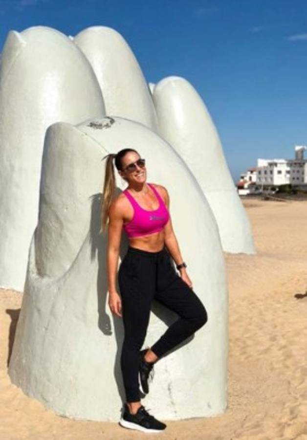 Así es la infartante brasileña que retó a Neymar y le ganó en tenis-fútbol