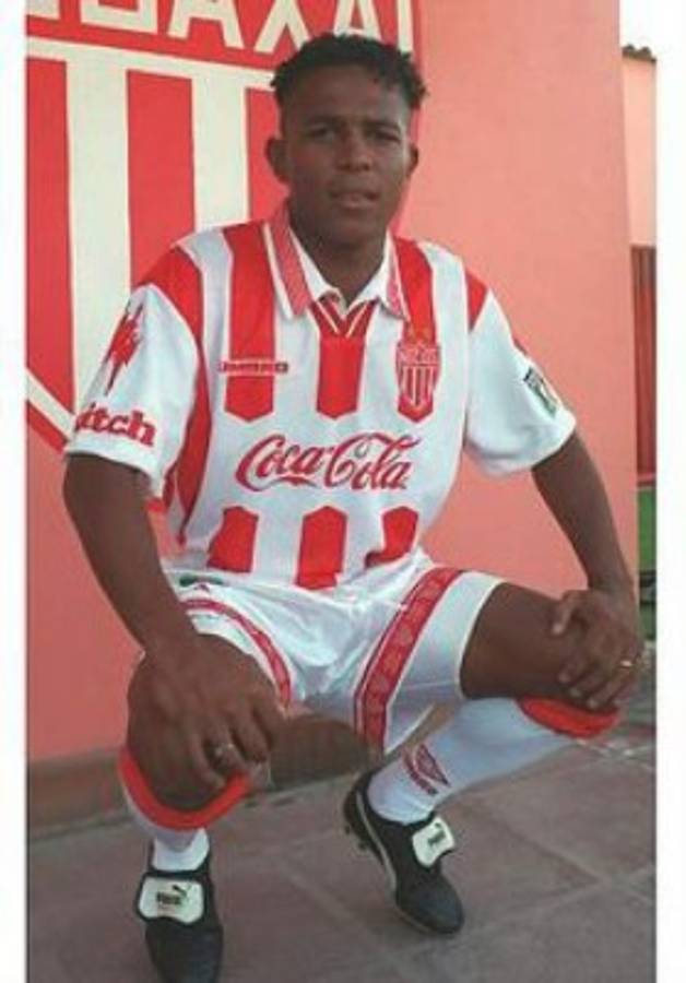 El ÀLBUM: La vida deportiva de Carlos Pavón