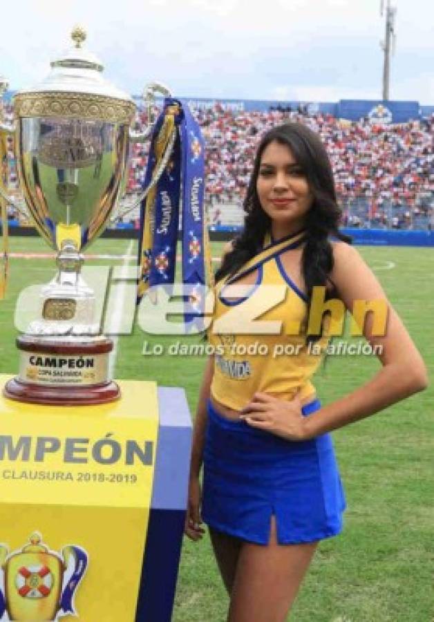 Novias de jugadores y las bellas modelos que se vieron en el Nacional