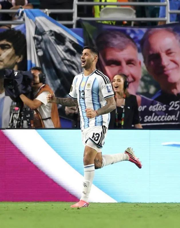 Alineación de Argentina para ser bicampeón del Mundial en la cara de España