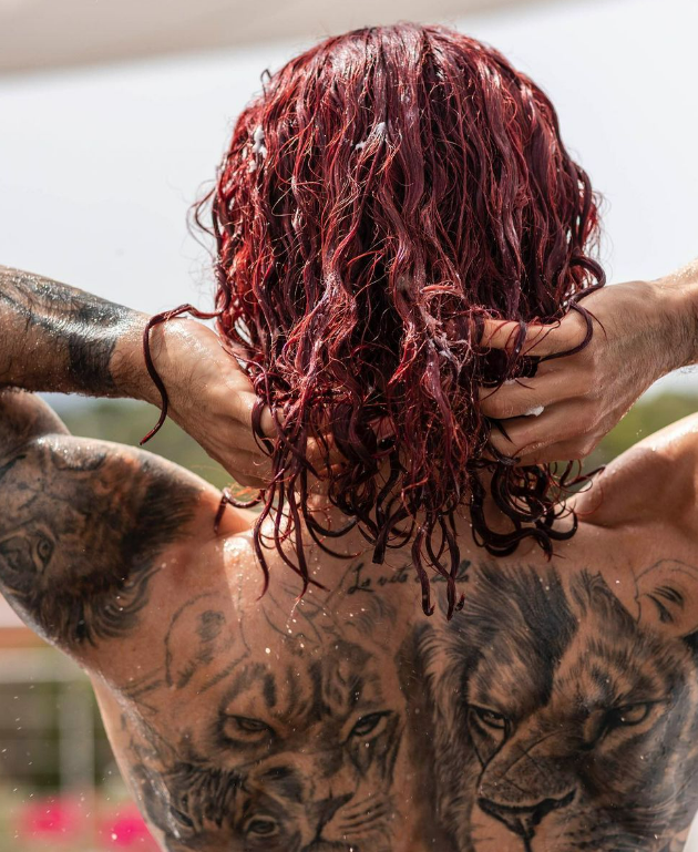 Cucurella cumplió su promesa tras ganar la Eurocopa con España y todos hablan de lo mismo: los memes no perdonan